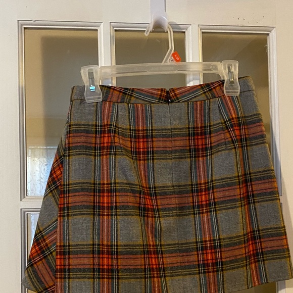 J crew wool plaid mini skirt - Picture 2 of 4